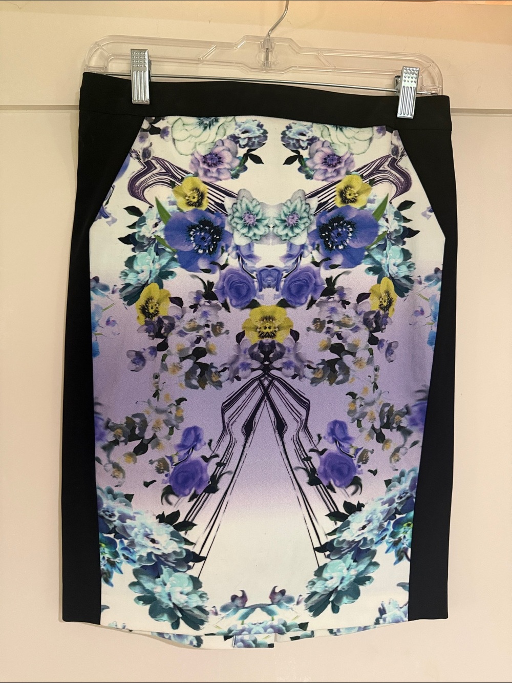 Guess by Marciano Purple Floral Panel Pencil Skirt